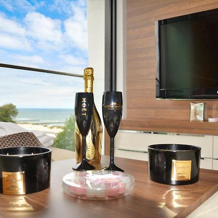 Marine Hotel apartament prywatny studio widok na morze basen sauna jacuzzi Kołobrzeg Buitenkant foto