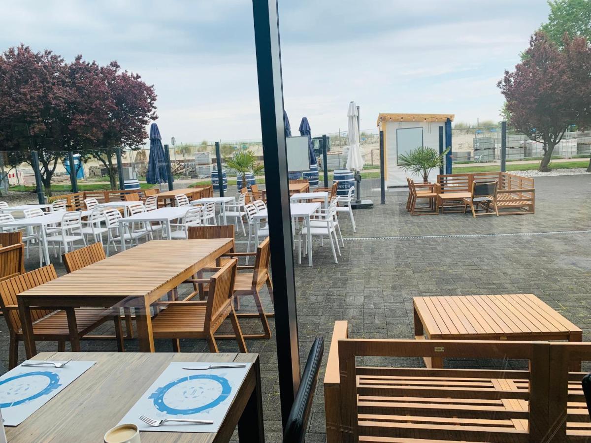 Marine Hotel apartament prywatny studio widok na morze basen sauna jacuzzi Kołobrzeg Buitenkant foto