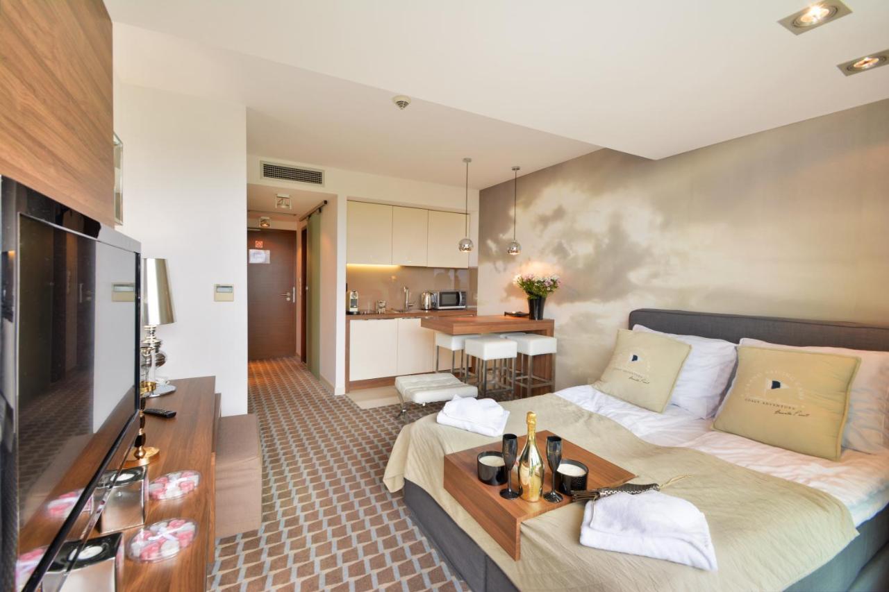 Marine Hotel apartament prywatny studio widok na morze basen sauna jacuzzi Kołobrzeg Buitenkant foto
