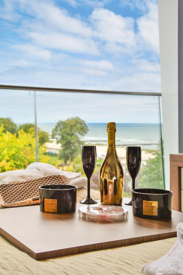 Marine Hotel apartament prywatny studio widok na morze basen sauna jacuzzi Kołobrzeg Buitenkant foto