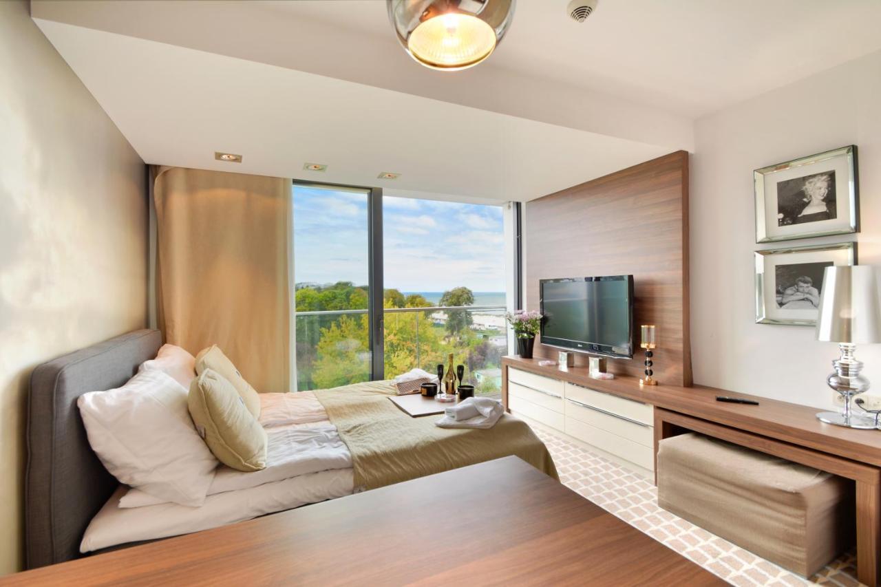 Marine Hotel apartament prywatny studio widok na morze basen sauna jacuzzi Kołobrzeg Buitenkant foto