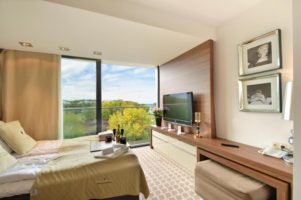 Marine Hotel apartament prywatny studio widok na morze basen sauna jacuzzi Kołobrzeg Buitenkant foto